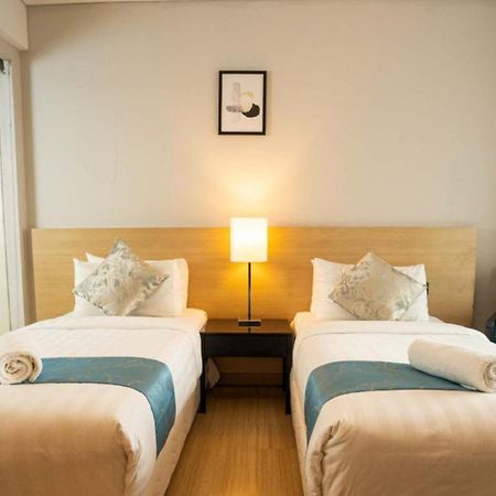 The Straits Melaka By Perfect Host Malacca Exterior foto